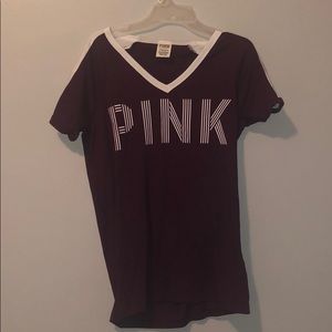 PINK V NECK BURGUNDY